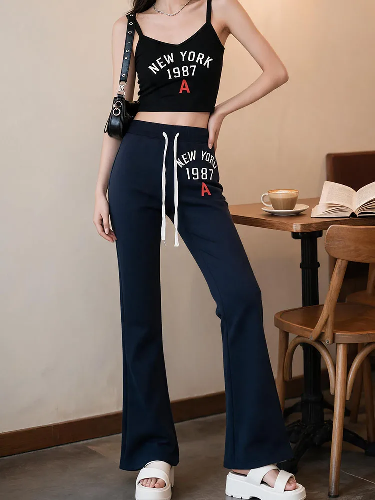 Y2K Low Rise Flare Sweatpants for Women, New York Print Bootcut Joggers, Casual Vintage Streetwear Pants
Y2K Low Rise Flare Sweatpants for Women, New York Print Bootcut Joggers, Casual Vintage Streetwear Pants