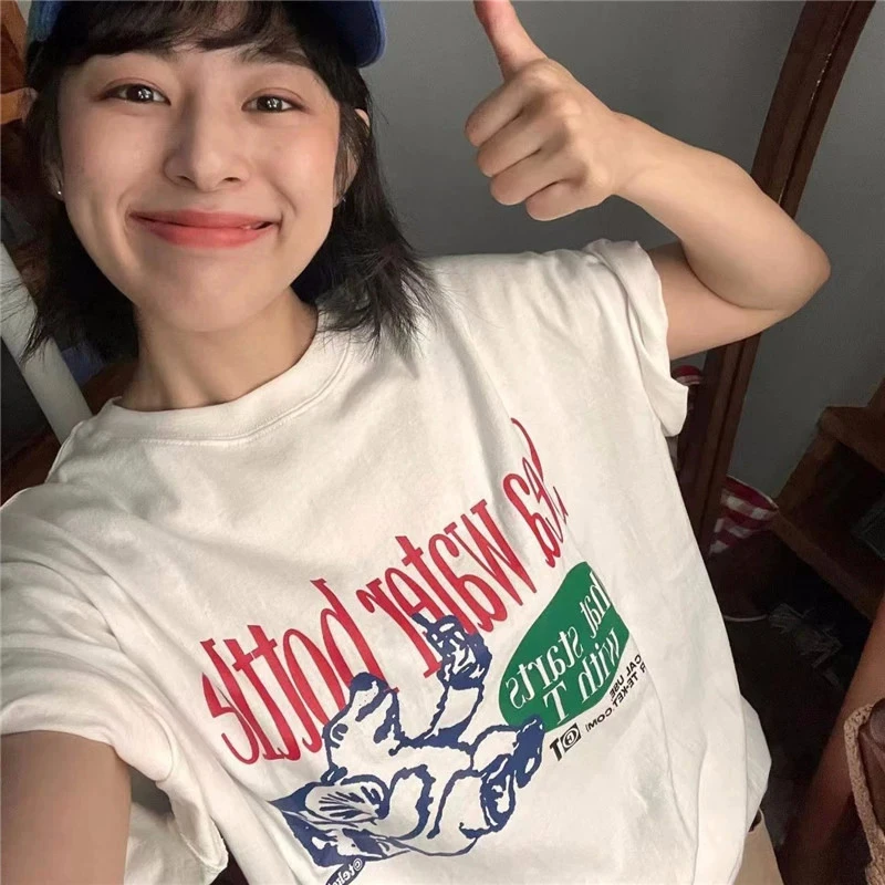 Ladies Cartoon Letter Print T-shirt 2024 New O-neck Loose Plus Size Casual Short Sleeve for Couple
Ladies Cartoon Letter Print T-shirt 2024 New O-neck Loose Plus Size Casual Short Sleeve for Couple