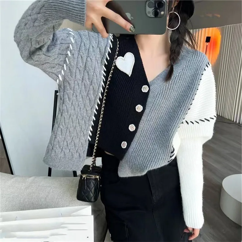 Autumn And Winter 2022 New Korean Loose Lazy Heart Irregular Sweater Knitting Pullover V-neck Cardigan
Autumn And Winter 2022 New Korean Loose Lazy Heart Irregular Sweater Knitting Pullover V-neck Cardigan