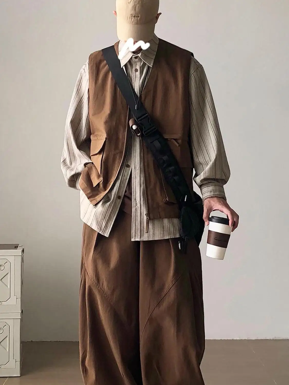 Loose Casual ex Vest Autumn New Sle Retro Layered Japanese Sle Men's Svel Jaet V-Ne Zipper Color
Loose Casual ex Vest Autumn New Sle Retro Layered Japanese Sle Men's Svel Jaet V-Ne Zipper Color