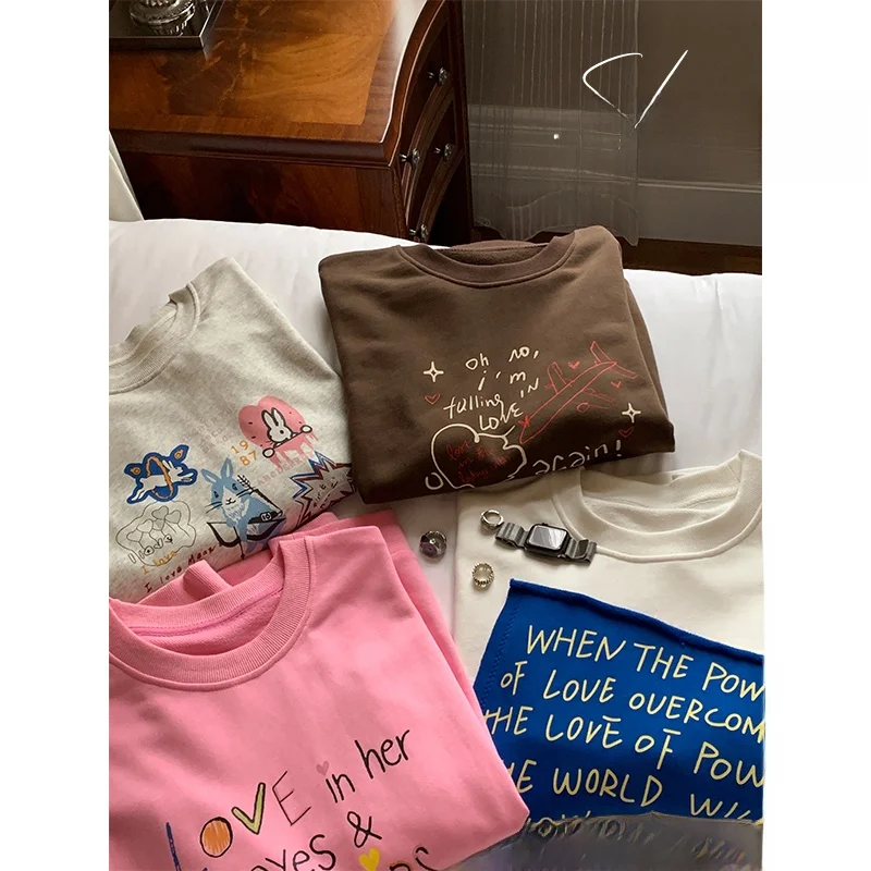 Женский свитшот больших размеров с круглым вырезом и буквенным принтом, осенний, в стиле ретро, повседневный, свободного кроя, из хлопка, с длинными рукавами
Женский свитшот больших размеров с круглым вырезом и буквенным принтом, осенний, в стиле ретро, повседневный, свободного кроя, из хлопка, с длинными рукавами