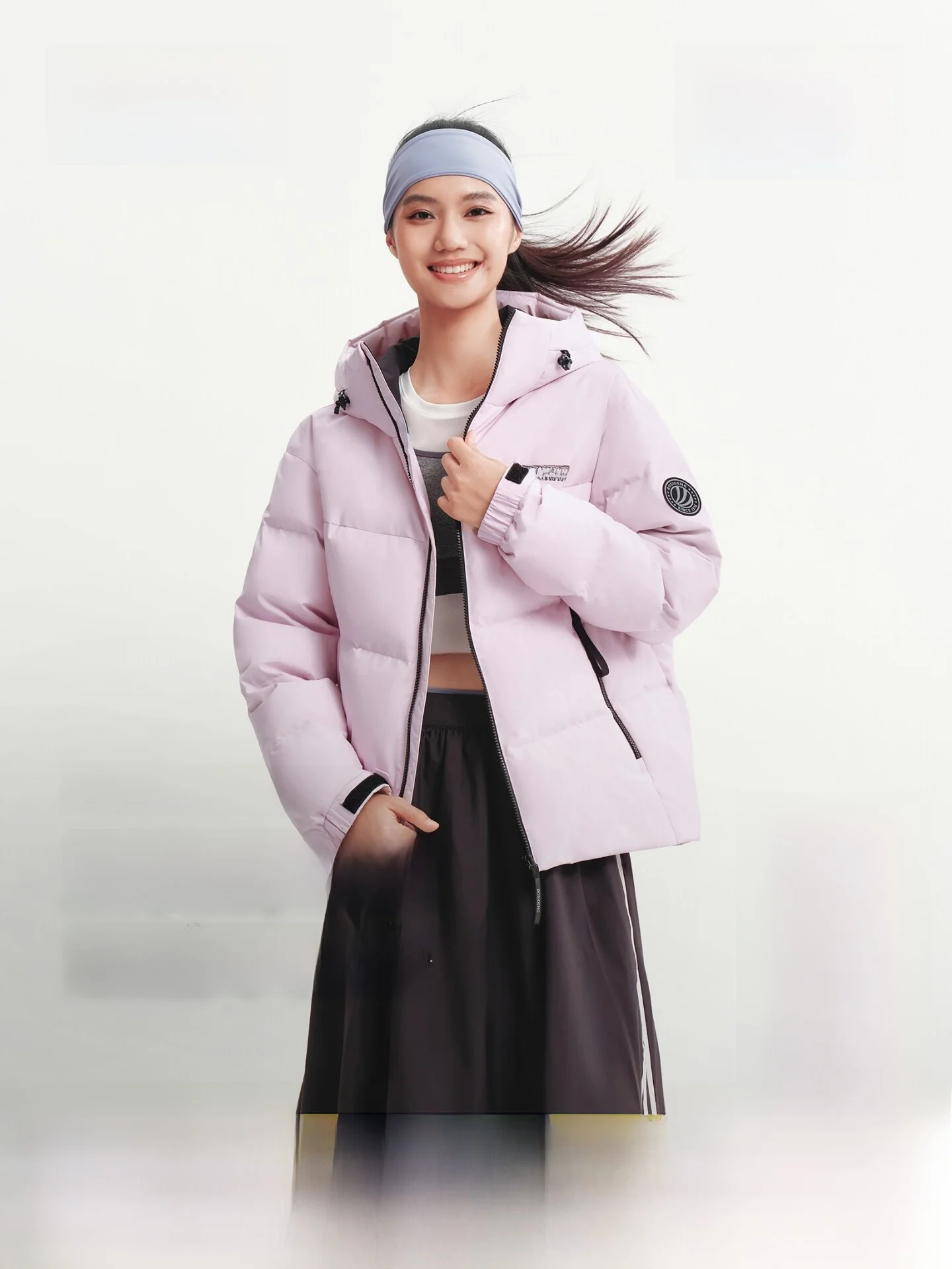 Bosideng 2026 New Women's Short Sporty Style down Jacket 90 Duck down Warm Bread Coat Unisex Long Sleeve Zipper Closure City ...
Bosideng 2026 New Women's Short Sporty Style down Jacket 90 Duck down Warm Bread Coat Unisex Long Sleeve Zipper Closure City ...