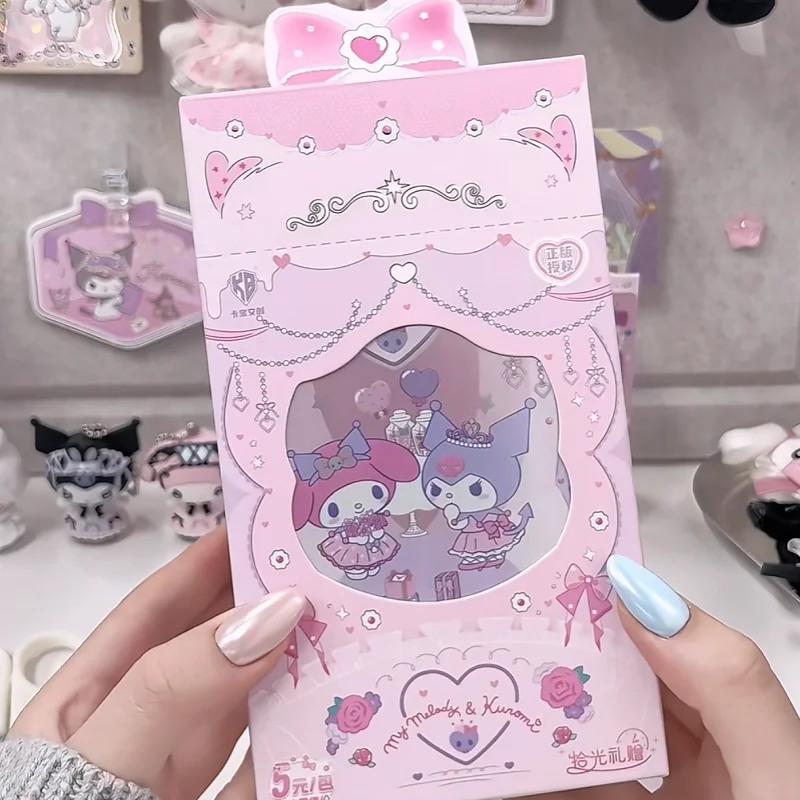 Подлинная коллекция подарков на память с семейными персонажами Sanrio, карта Polaroid My Melody Kuromi, редкий двойной персонаж для девочек, аниме, подарочные игрушки
Подлинная коллекция подарков на память с семейными персонажами Sanrio, карта Polaroid My Melody Kuromi, редкий двойной персонаж для девочек, аниме, подарочные игрушки