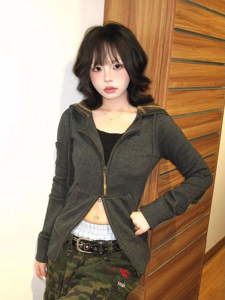 Осенний клетчатый лоскутный кардиган с капюшоном в стиле Харадзюку, женские вязаные свитера с двойной молнией Y2k, винтажные топы с эстетической вышивкой букв
Осенний клетчатый лоскутный кардиган с капюшоном в стиле Харадзюку, женские вязаные свитера с двойной молнией Y2k, винтажные топы с эстетической вышивкой букв