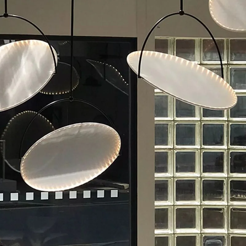 2025 new white fabric shade chandelier, black lustre, ceiling restaurant pendant lamp, stainless steel, suitable for living room 
2025 new white fabric shade chandelier, black lustre, ceiling restaurant pendant lamp, stainless steel, suitable for living room