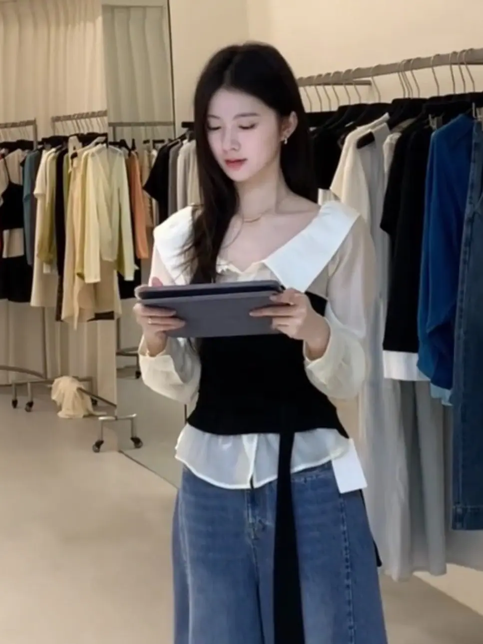 Korean Sle Unique Color Blo Collar T-irt Women's Faionable Summer irt-Like Cotton Polyester Blend Breathable Long S...
Korean Sle Unique Color Blo Collar T-irt Women's Faionable Summer irt-Like Cotton Polyester Blend Breathable Long S...