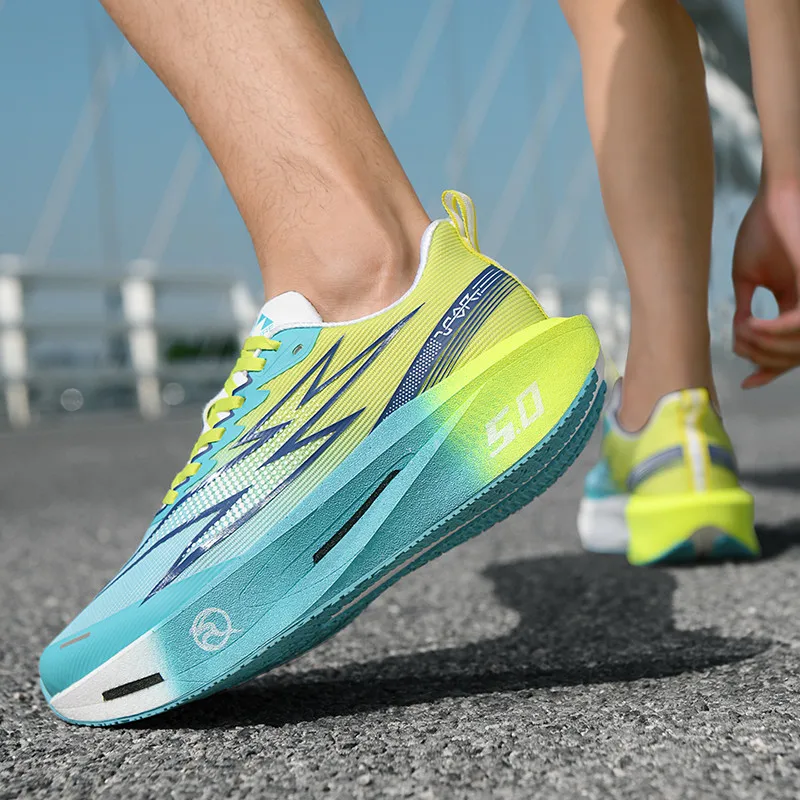 Spring and Summer New Men's Sports Shoes Breathable Running Shoes Outdoor Casual Shoes Men's Shoes Mesh Shoes
Spring and Summer New Men's Sports Shoes Breathable Running Shoes Outdoor Casual Shoes Men's Shoes Mesh Shoes