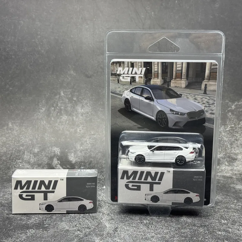 MINIGT 1:64 BMW M5 Alpine White MGT01092-CH Car Alloy Toys Diecast Metal Model for Children
MINIGT 1:64 BMW M5 Alpine White MGT01092-CH Car Alloy Toys Diecast Metal Model for Children