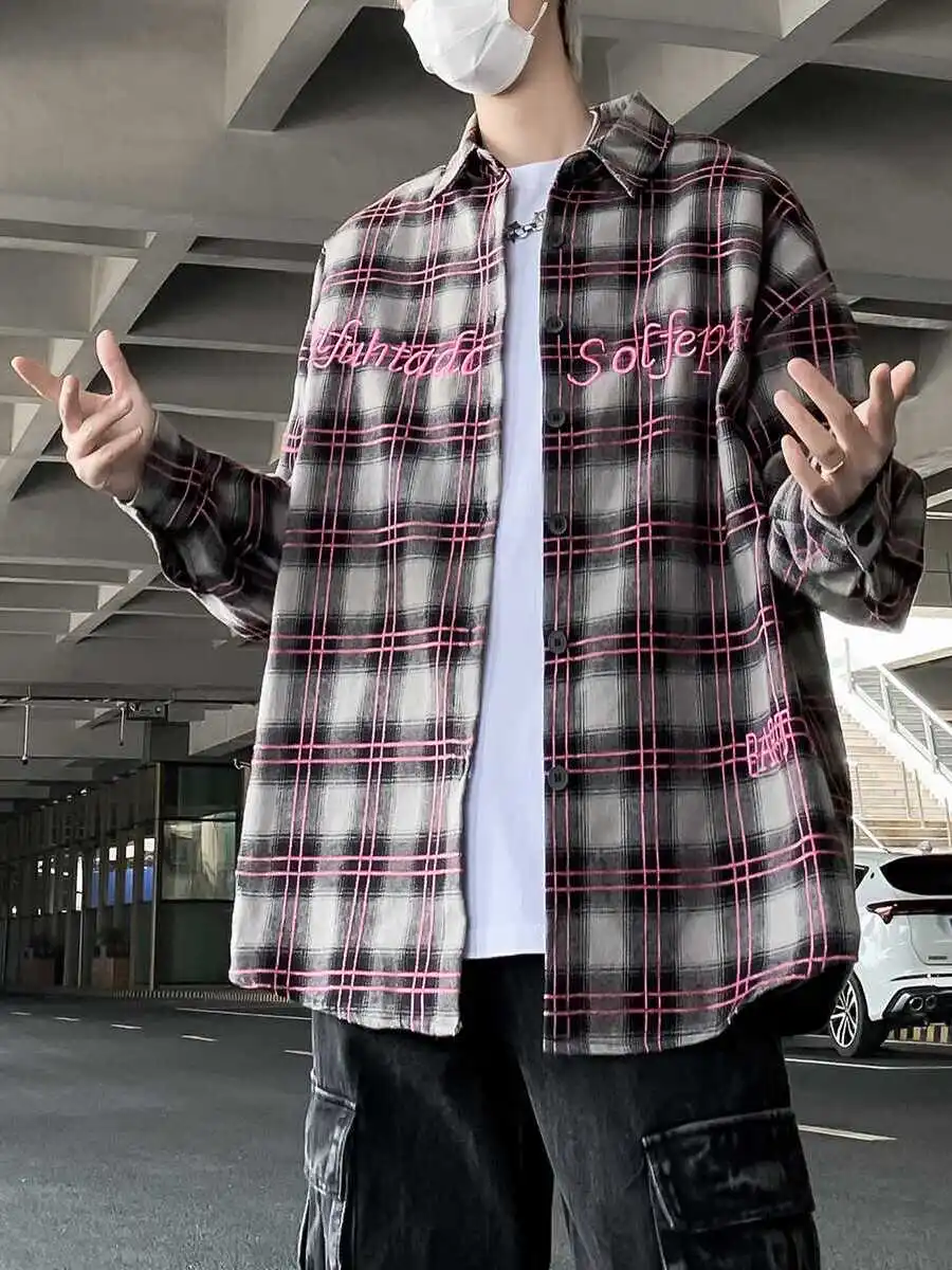 Винтажная американская модная рубашка из чистого хлопка с вышивкой и клетчатым узором, с длинным рукавом, для мужчин, осенняя новинка, приталенный крой
Винтажная американская модная рубашка из чистого хлопка с вышивкой и клетчатым узором, с длинным рукавом, для мужчин, осенняя новинка, приталенный крой