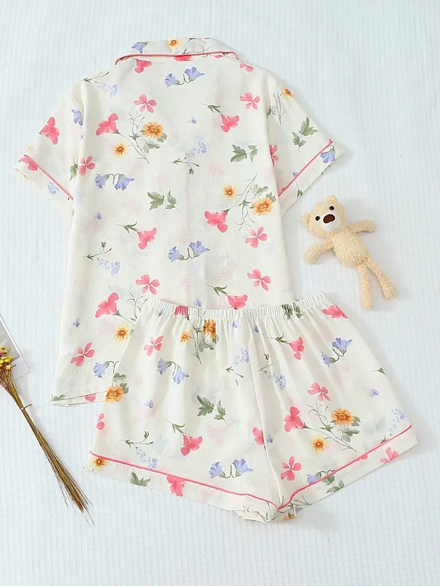 Women Floral Print Short Sleeve Button Up Pajama Set With Pocket Spring Summer Loungewear
Women Floral Print Short Sleeve Button Up Pajama Set With Pocket Spring Summer Loungewear