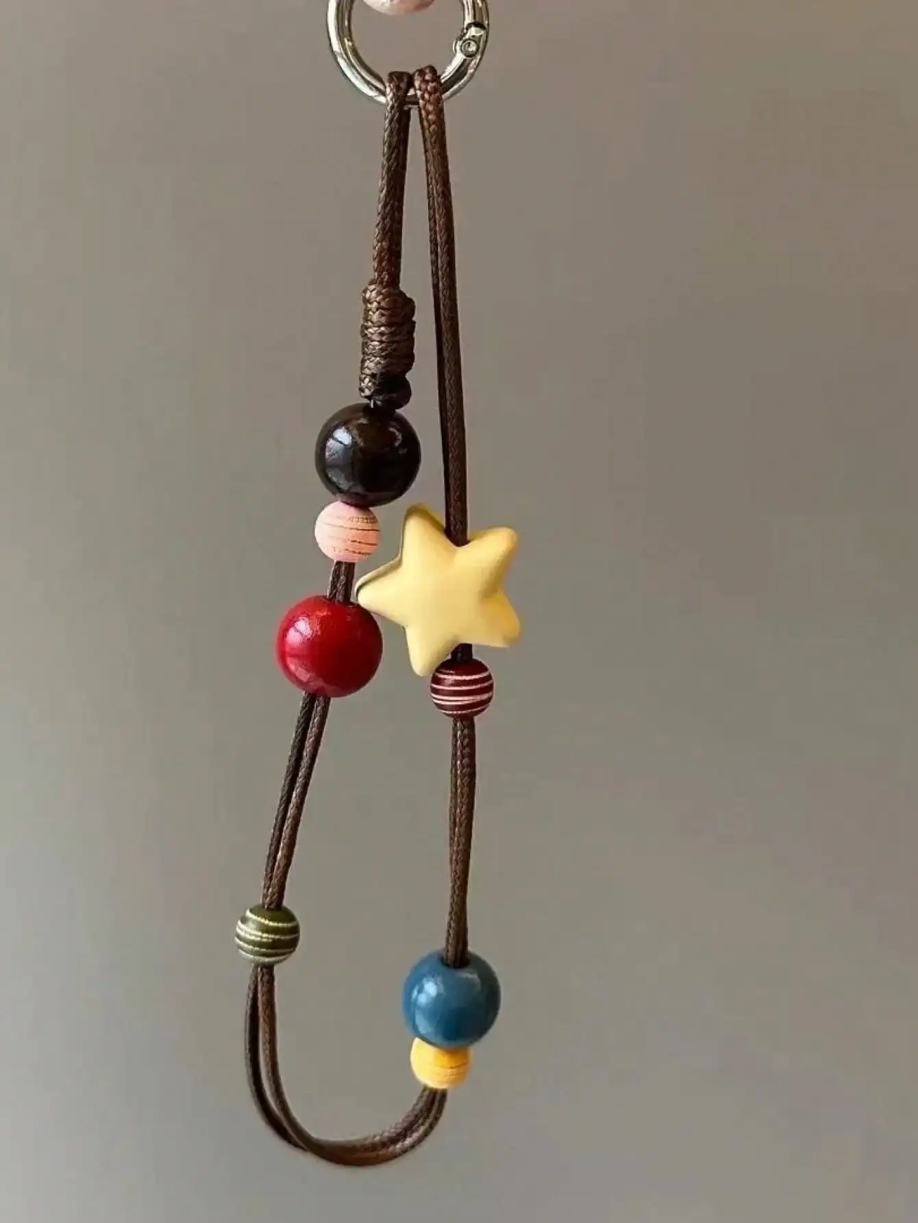 INS Fashionable Brown Waxed Thread Necklace Cord With Yellow Star & Square Pendant, Versatile Phone Chain, Autumn/Winter
INS Fashionable Brown Waxed Thread Necklace Cord With Yellow Star & Square Pendant, Versatile Phone Chain, Autumn/Winter