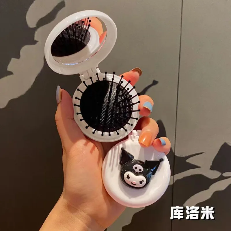 Sanrio Makeup Mirror Hello Kitty Kuromi My Melody Folding Airbag Comb for Women Portable Mirror Air Cushion Comb Girls Gift
Sanrio Makeup Mirror Hello Kitty Kuromi My Melody Folding Airbag Comb for Women Portable Mirror Air Cushion Comb Girls Gift