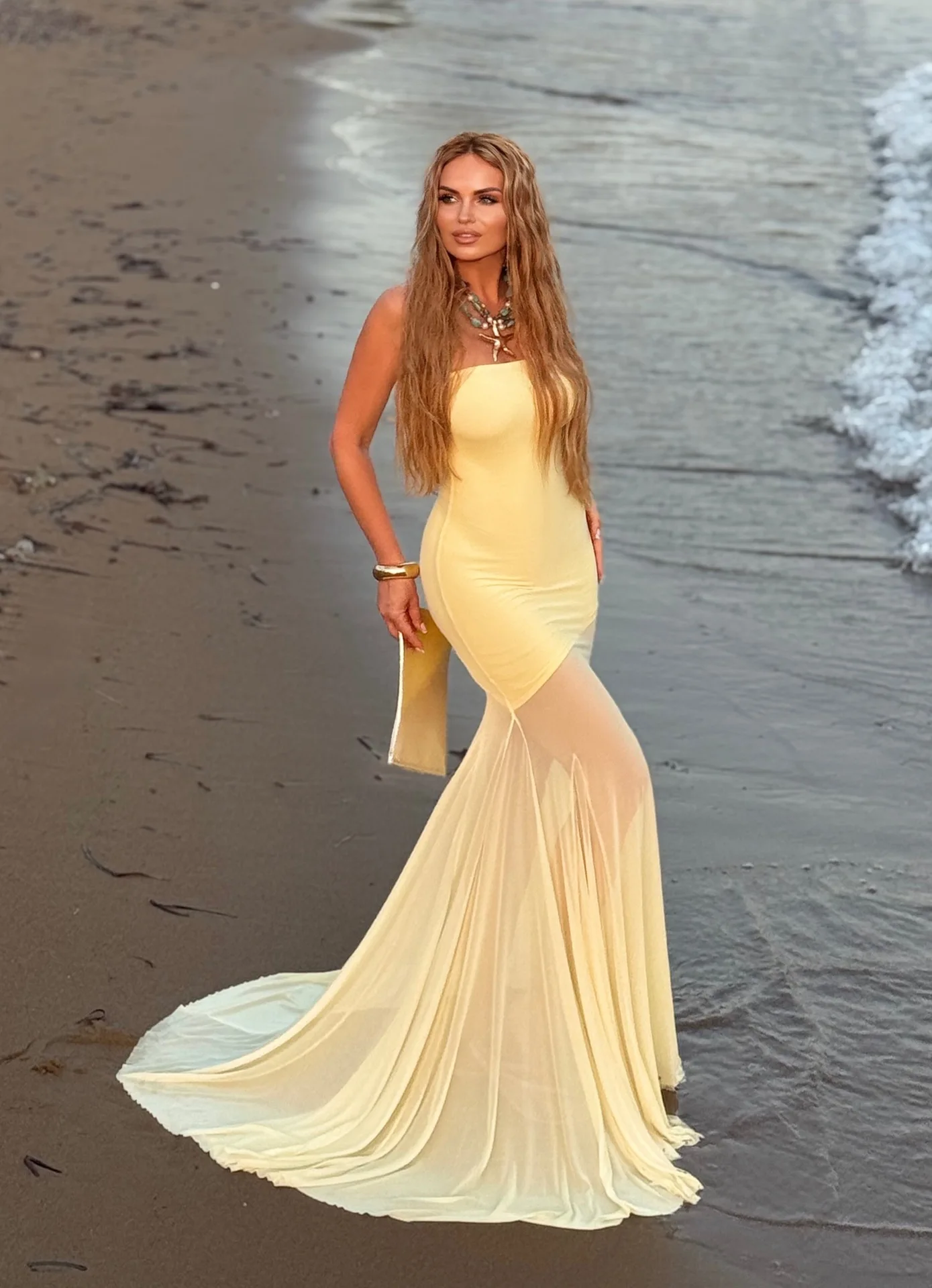 High Quality Big Swing Slim Hip Hugging Dresses Spring Women Sleeveless Chest Hugging Dress Autumn High Waist Floor Length Dress
High Quality Big Swing Slim Hip Hugging Dresses Spring Women Sleeveless Chest Hugging Dress Autumn High Waist Floor Length Dress