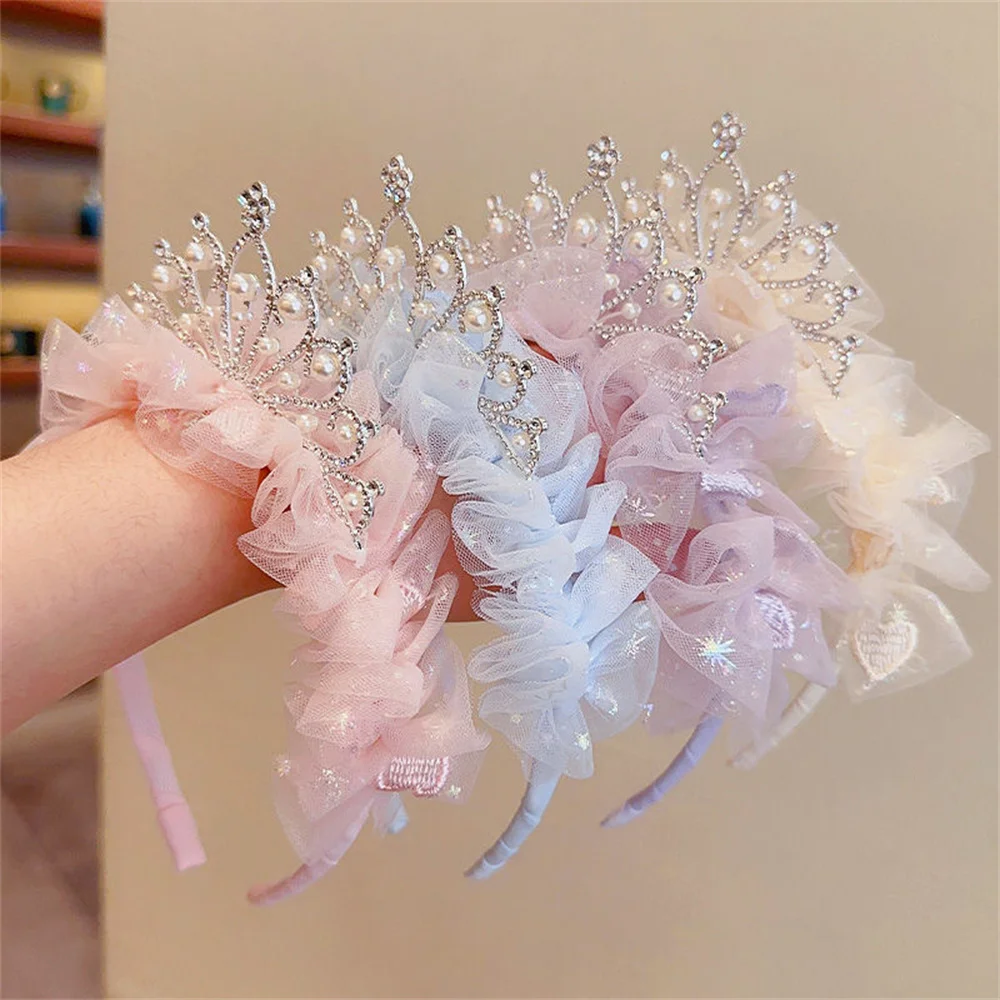 1 Piece Sweet Princess Headband for Girl Mesh Pearl Crown Hair Hoop for Children Birthday Party Headwear Kids Hair Accessories
1 Piece Sweet Princess Headband for Girl Mesh Pearl Crown Hair Hoop for Children Birthday Party Headwear Kids Hair Accessories