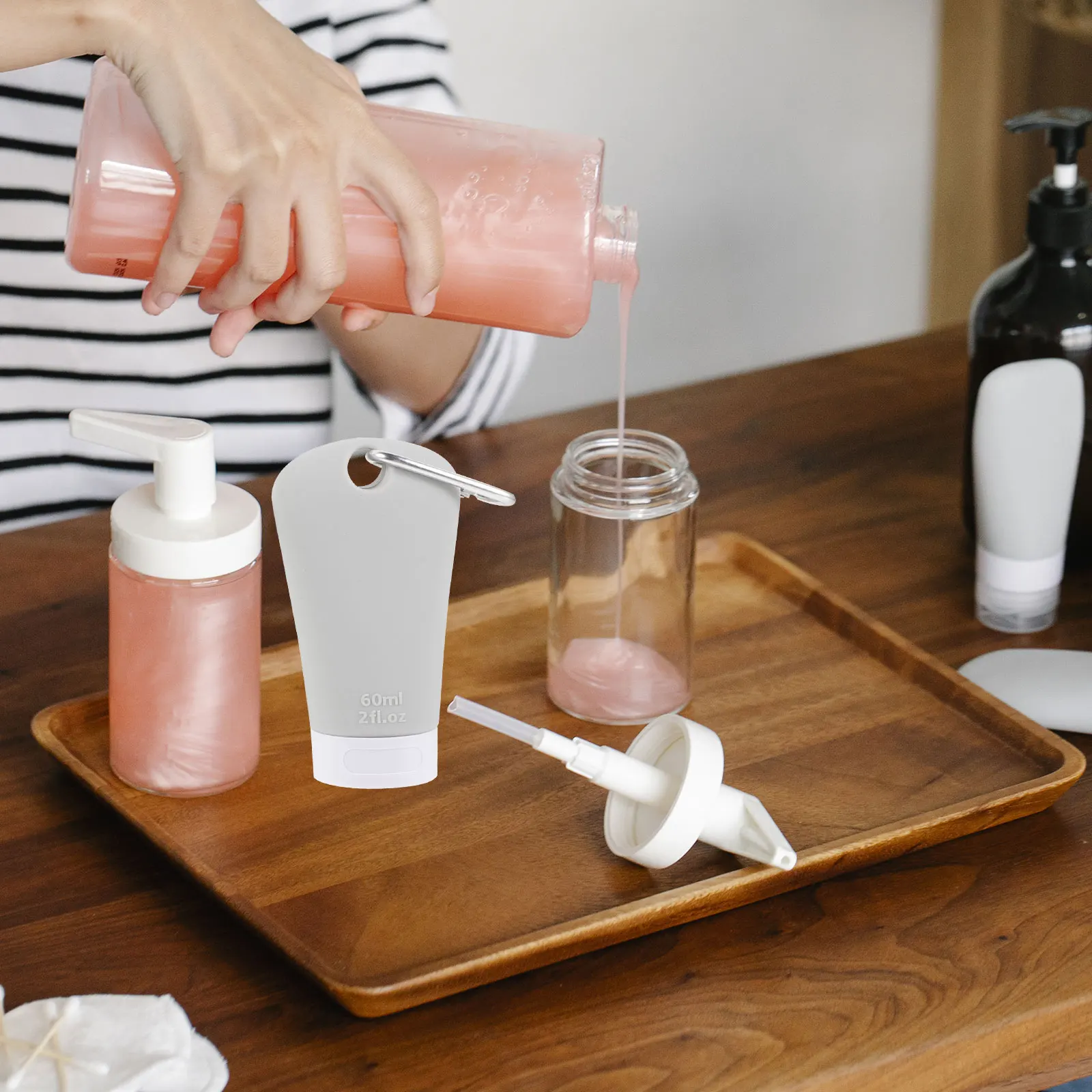 4 Pcs Travel Travel Shampoo Bottle Refillable Bottles Food Grade Silicone Shampoo Dispenser Portable Lotion Squeeze Bottle Set
4 Pcs Travel Travel Shampoo Bottle Refillable Bottles Food Grade Silicone Shampoo Dispenser Portable Lotion Squeeze Bottle Set
