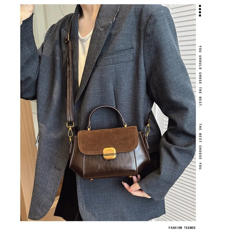 Trendy Retro Pattern Handbag For Women Soft PU Leather Crossbody Bag Stylish Shoulder Bag With Zipper
Trendy Retro Pattern Handbag For Women Soft PU Leather Crossbody Bag Stylish Shoulder Bag With Zipper