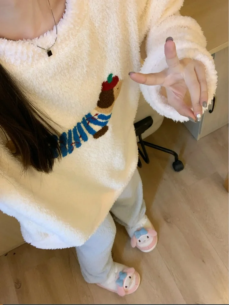 Adorable Dog Coral Fleece Sleepwear Women's Autumn Winter Thickened Casual Warm Home Clothes Set Comfortable Long Sleeve roun...
Adorable Dog Coral Fleece Sleepwear Women's Autumn Winter Thickened Casual Warm Home Clothes Set Comfortable Long Sleeve roun...
