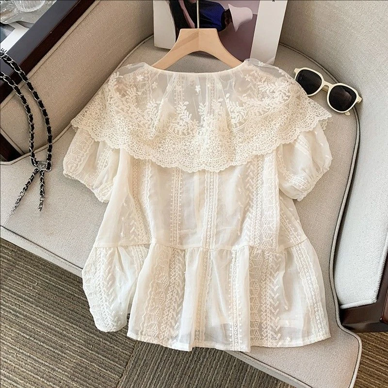 2025 Summer Vintage Sweet Ladies Embroidery Lantern Short Sleeve Beige Top Shirt , Woman Clothes Dobby Floral Tops Shirts
2025 Summer Vintage Sweet Ladies Embroidery Lantern Short Sleeve Beige Top Shirt , Woman Clothes Dobby Floral Tops Shirts
