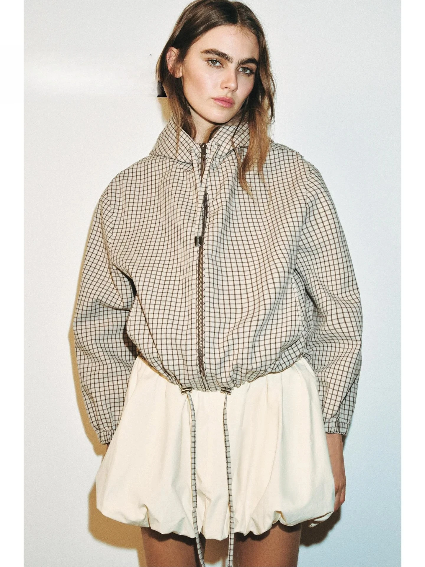YYAHAHAS Summer Women's Casual Style Drawstring Waist Slim Fit Plaid Hooded Jacket Short Length Zipper Closure Long Sleeve Coat
YYAHAHAS Summer Women's Casual Style Drawstring Waist Slim Fit Plaid Hooded Jacket Short Length Zipper Closure Long Sleeve Coat