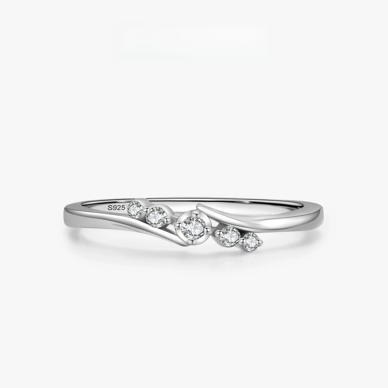 Ailmay 100% 925 Sterling Silver New Fashion Clear Zircon Irregular Stackable Finger Ring For Women Minimalist Fine Jewelry
Ailmay 100% 925 Sterling Silver New Fashion Clear Zircon Irregular Stackable Finger Ring For Women Minimalist Fine Jewelry