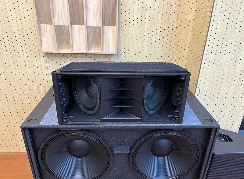 Professional Audio Pa Speaker Outdoor Concert Sound System Line Array Speaker System HDL 20 a Dual 10 Inch Professional Sound
Professional Audio Pa Speaker Outdoor Concert Sound System Line Array Speaker System HDL 20 a Dual 10 Inch Professional Sound