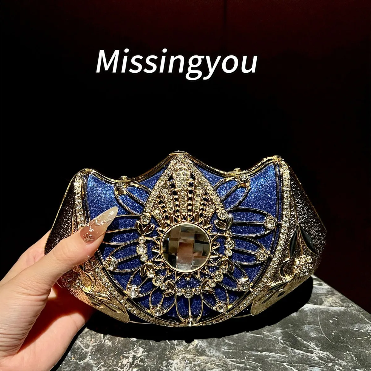 New retro dinner women's fashion evening luxury banquet clutch exquisite shoulder messenger women's bag
New retro dinner women's fashion evening luxury banquet clutch exquisite shoulder messenger women's bag