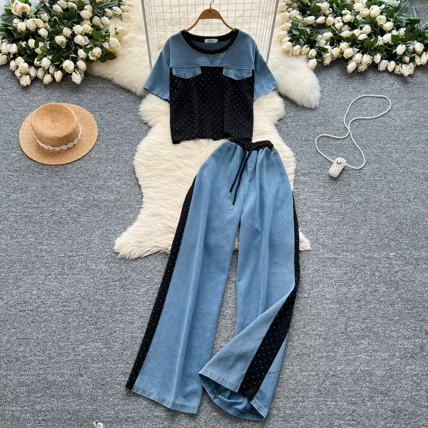 Summer Hong Kong-style Retro Denim Splicing Two-piece Set, Women Loose Short-sleeved Round-neck Top+elastic Waist Wide-leg Pants
Summer Hong Kong-style Retro Denim Splicing Two-piece Set, Women Loose Short-sleeved Round-neck Top+elastic Waist Wide-leg Pants