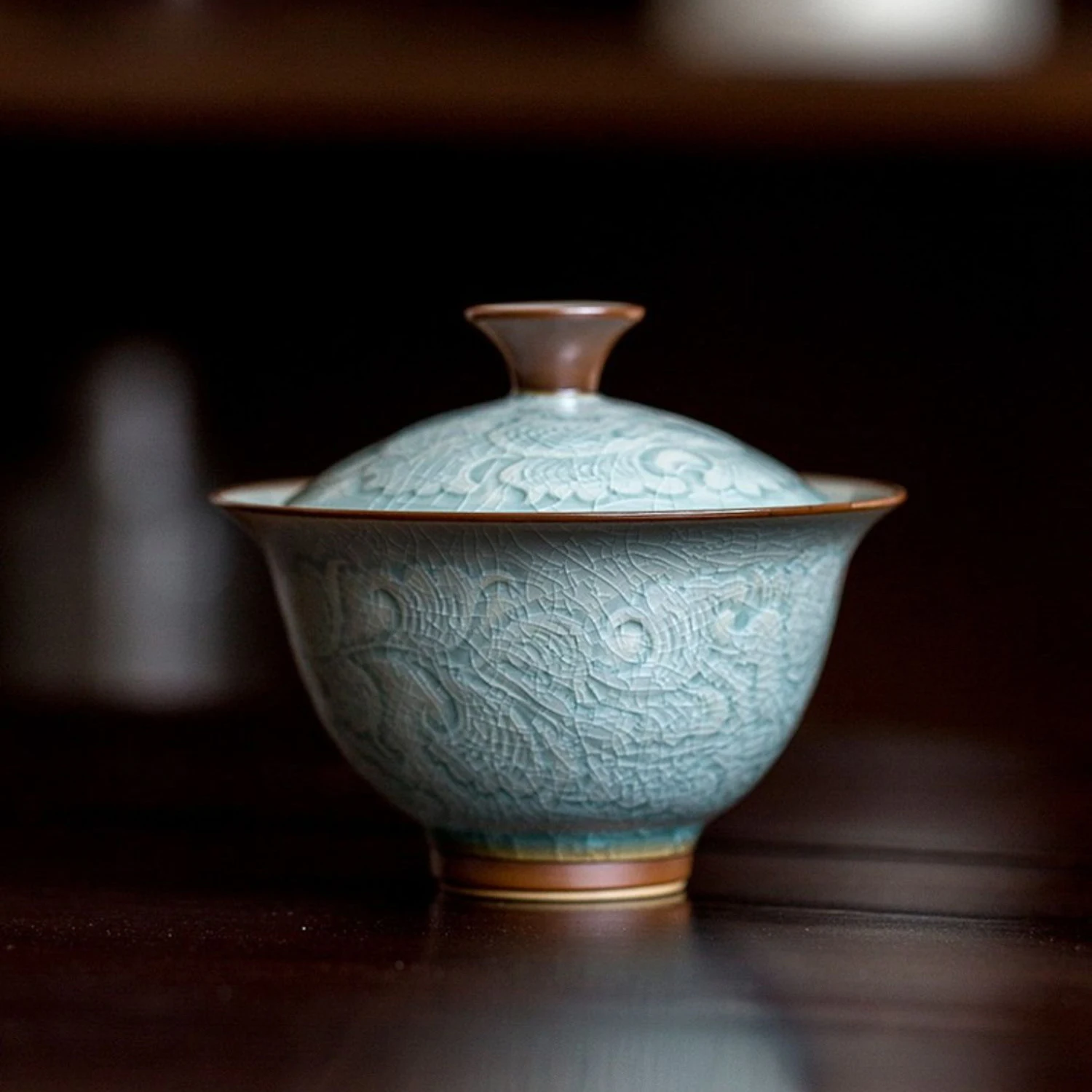 XH027 Embossed Ice Cracked Cover Bowl, Ice Flower Ceramic Peony Tea Bowl, Chinese Household Handmade Kung Fu Tea Set
XH027 Embossed Ice Cracked Cover Bowl, Ice Flower Ceramic Peony Tea Bowl, Chinese Household Handmade Kung Fu Tea Set