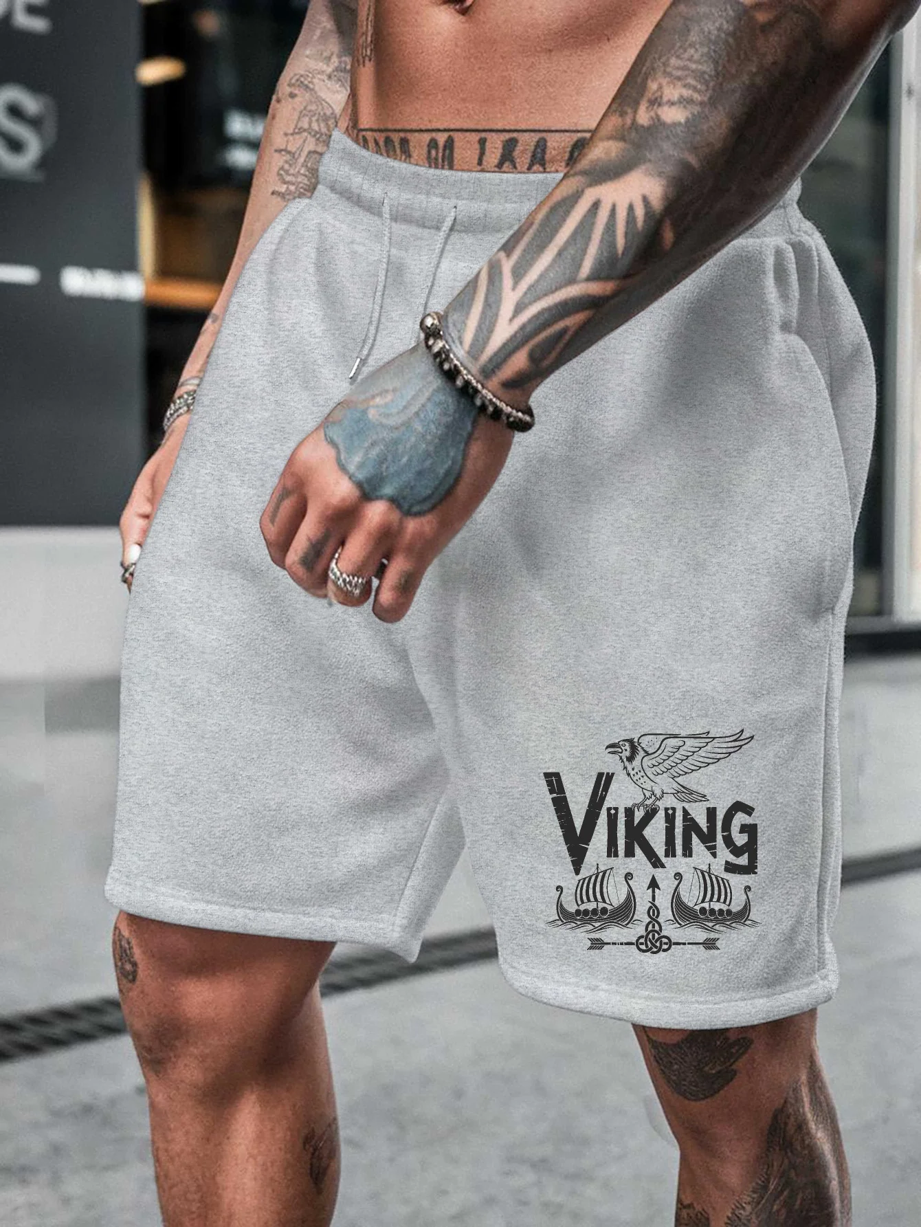 Men's Summer Fashion Viking Print Casual Shorts Loose Fit Elastic Waistband with Drawstring Suitable for Everyday Wear
Men's Summer Fashion Viking Print Casual Shorts Loose Fit Elastic Waistband with Drawstring Suitable for Everyday Wear