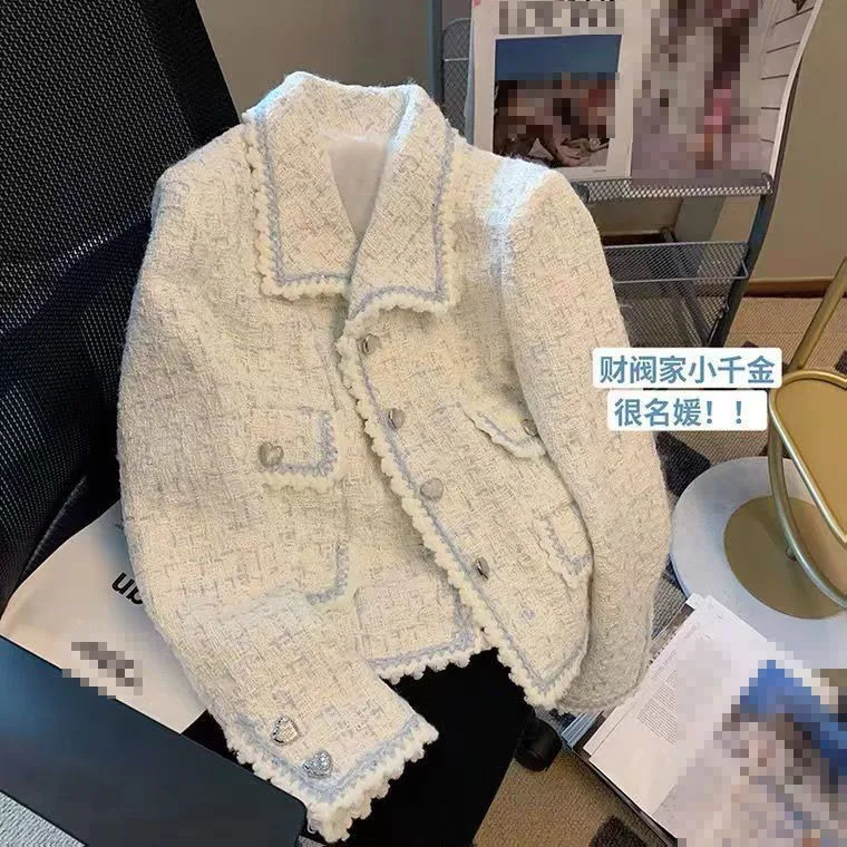 Jacket for Female Spring and Fall New French Fashion Lapel Love Buttons Temperament Short Paragraph Blouse
Jacket for Female Spring and Fall New French Fashion Lapel Love Buttons Temperament Short Paragraph Blouse