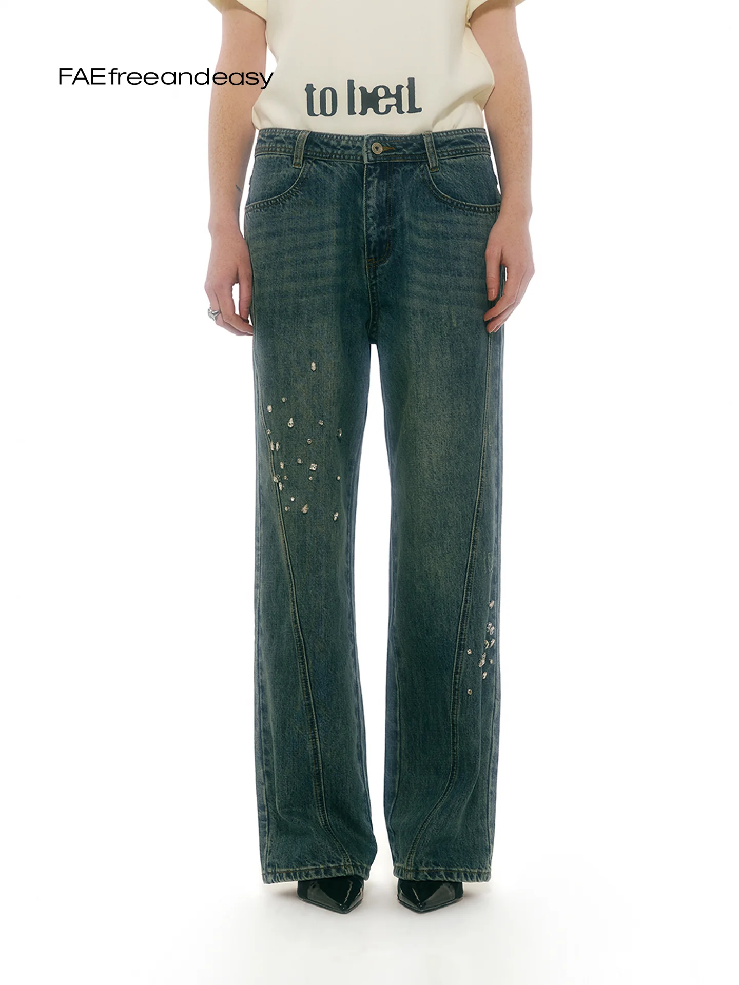 Retro Washed Diamond Studded Slim Straight Jeans Low Waist Women's Jeans Cotton Natural Waist Button Closure All Seasons
Retro Washed Diamond Studded Slim Straight Jeans Low Waist Women's Jeans Cotton Natural Waist Button Closure All Seasons