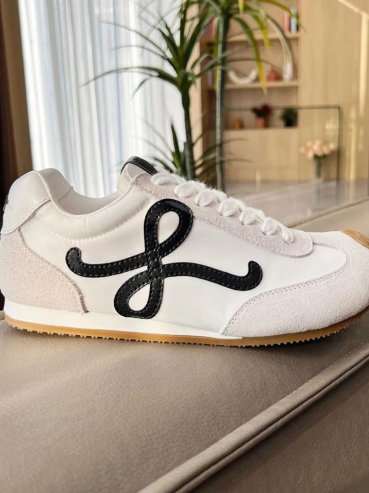 New Arrival Men's and Women's Walking Shoes, Casual Trainers, Sports Shoes Non-slip Comfortable Versatile Walking Shoes
New Arrival Men's and Women's Walking Shoes, Casual Trainers, Sports Shoes Non-slip Comfortable Versatile Walking Shoes
