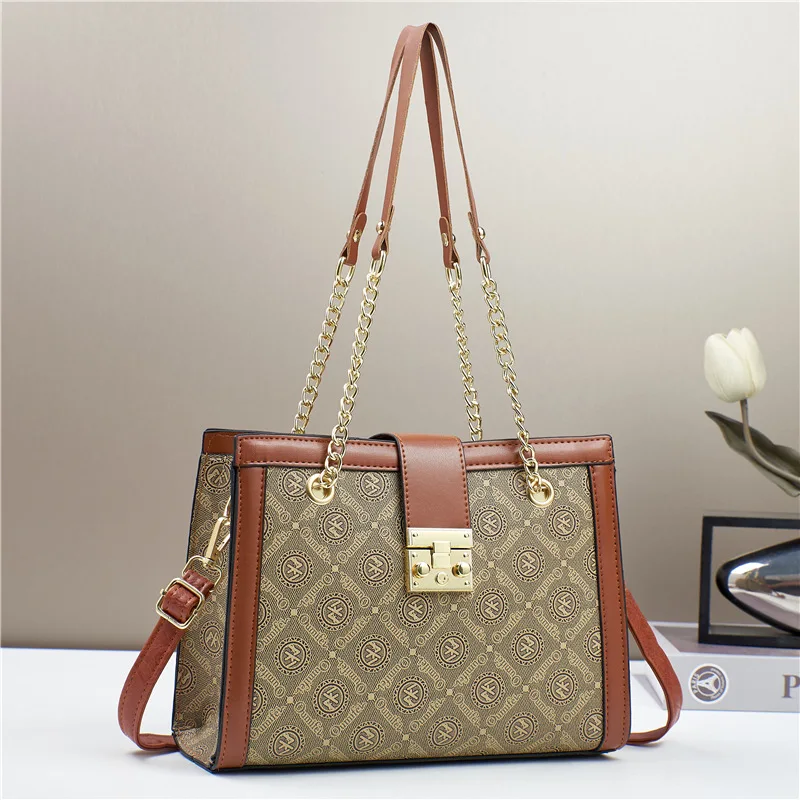 2025 New Women's Tote Bag Summer Vintage Large Capacity Fashionable Chain Shoulder Handbag Crossbody Bag for Ladies bolso mujer
2025 New Women's Tote Bag Summer Vintage Large Capacity Fashionable Chain Shoulder Handbag Crossbody Bag for Ladies bolso mujer