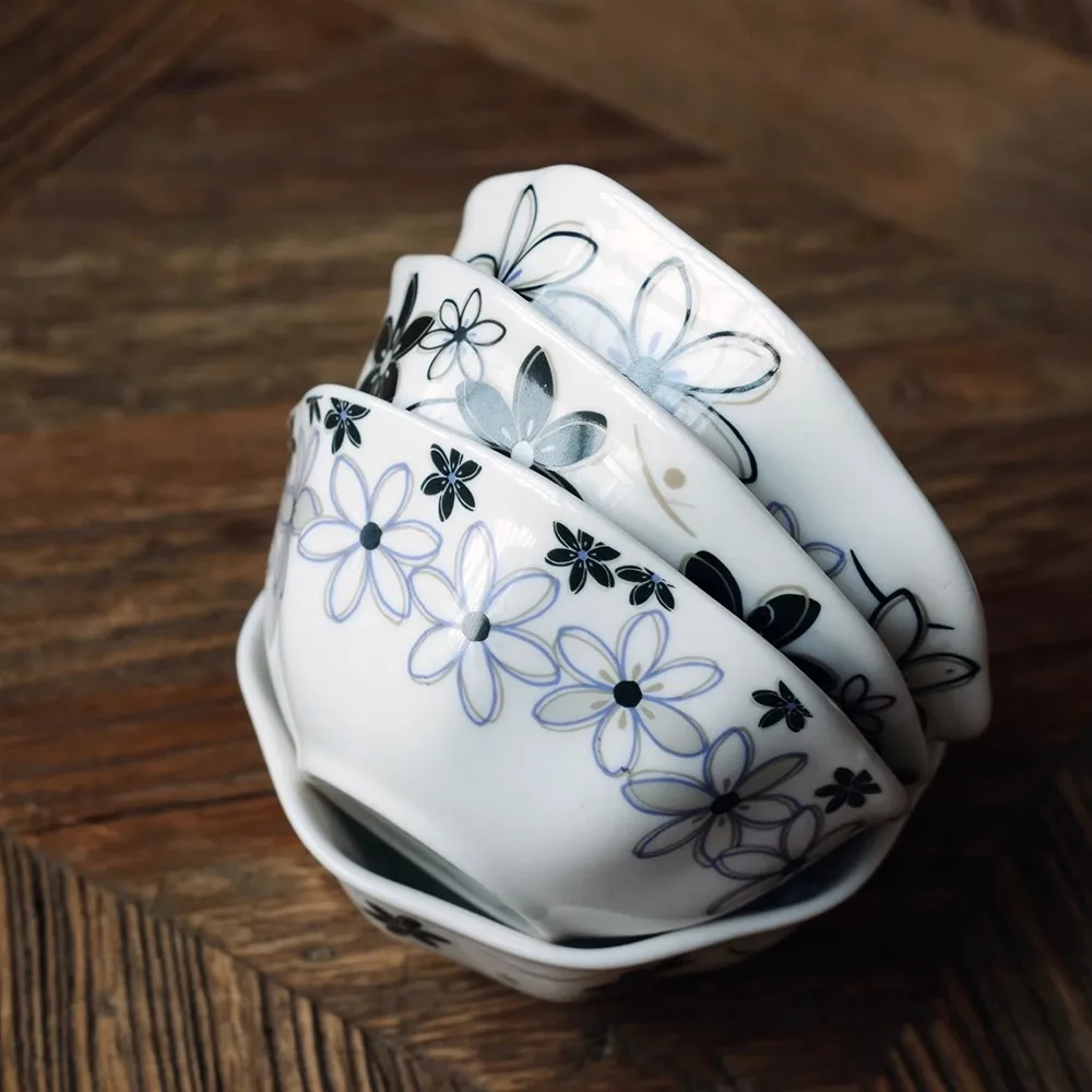 Japanese new bone china star anise bowl flower Japanese simple small bowl household rice bowl variety of Chinese meals
Japanese new bone china star anise bowl flower Japanese simple small bowl household rice bowl variety of Chinese meals