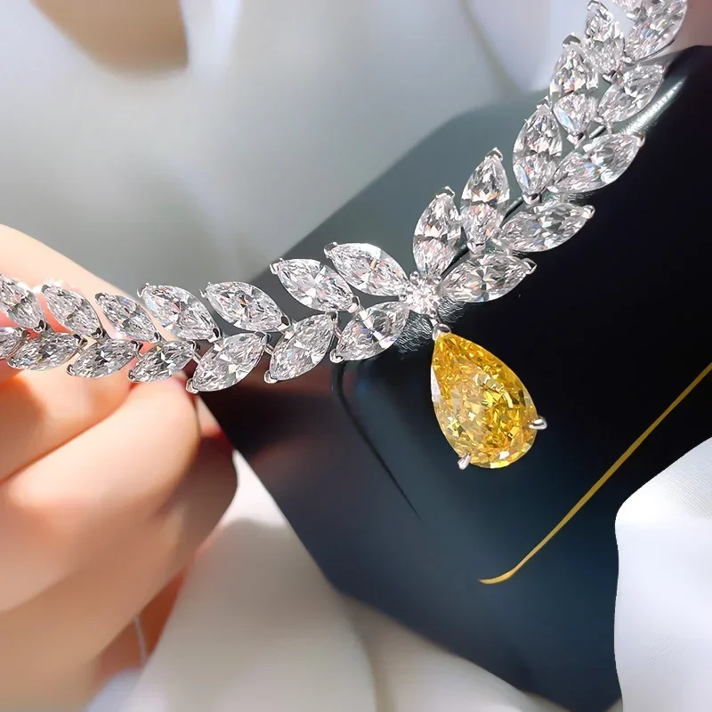 Heavy Industry Luxury 12 Carat Yellow Diamond Drop Necklace Pendant 925 Silver Collar Chain High end Wedding Dinner
Heavy Industry Luxury 12 Carat Yellow Diamond Drop Necklace Pendant 925 Silver Collar Chain High end Wedding Dinner