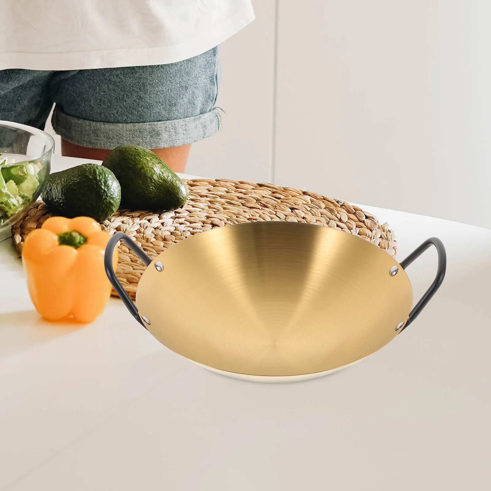 Круглая кастрюля с антипригарным покрытием из нержавеющей стали, конструкция с двойной ручкой, идеально подходит для семейного питания, кухонная сухая кастрюля для использования в помещении и на открытом воздухе
Круглая кастрюля с антипригарным покрытием из нержавеющей стали, конструкция с двойной ручкой, идеально подходит для семейного питания, кухонная сухая кастрюля для использования в помещении и на открытом воздухе