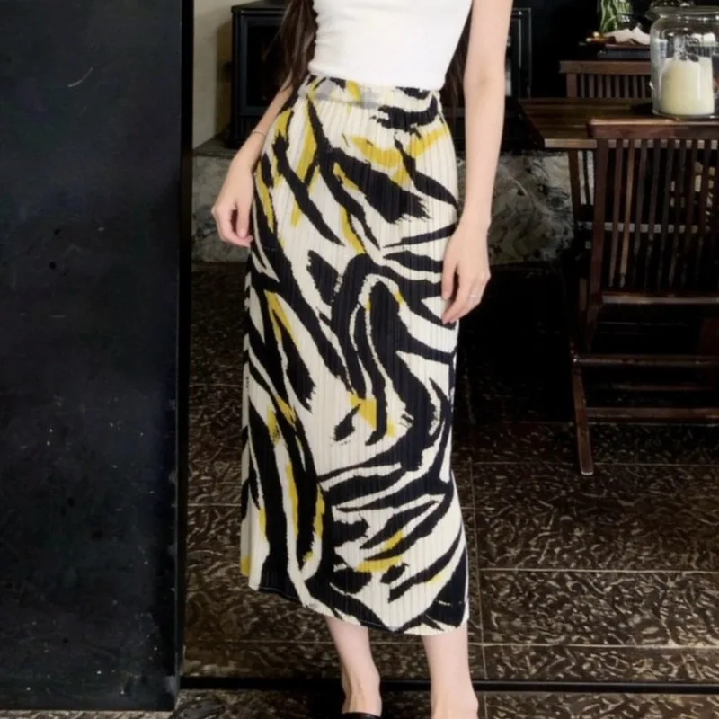 New 2026 Spring/Summer Miyake Pleated Skirt Unique Age-Reducing Printed Pleats Jupe High-Waist Slim Fit Long Skirt Plisse Women
New 2026 Spring/Summer Miyake Pleated Skirt Unique Age-Reducing Printed Pleats Jupe High-Waist Slim Fit Long Skirt Plisse Women