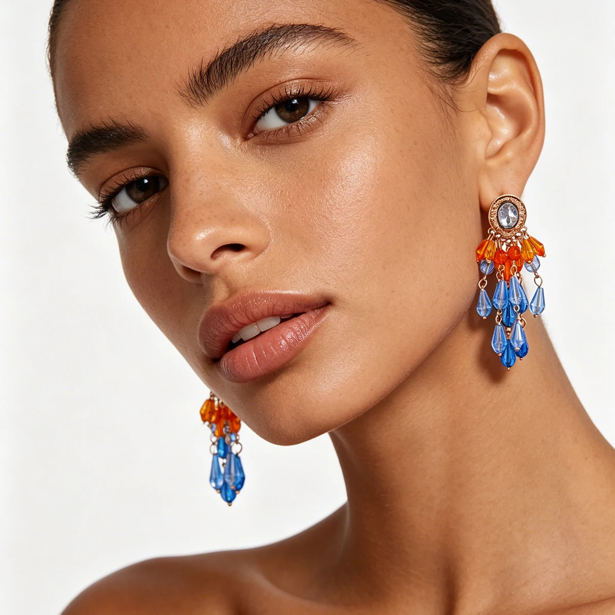 2026 Summer New Colorful Crystal Tassel Drop Earrings with Gold Charms for Women Summer Party and Bohemian Fashion Jewelry
2026 Summer New Colorful Crystal Tassel Drop Earrings with Gold Charms for Women Summer Party and Bohemian Fashion Jewelry