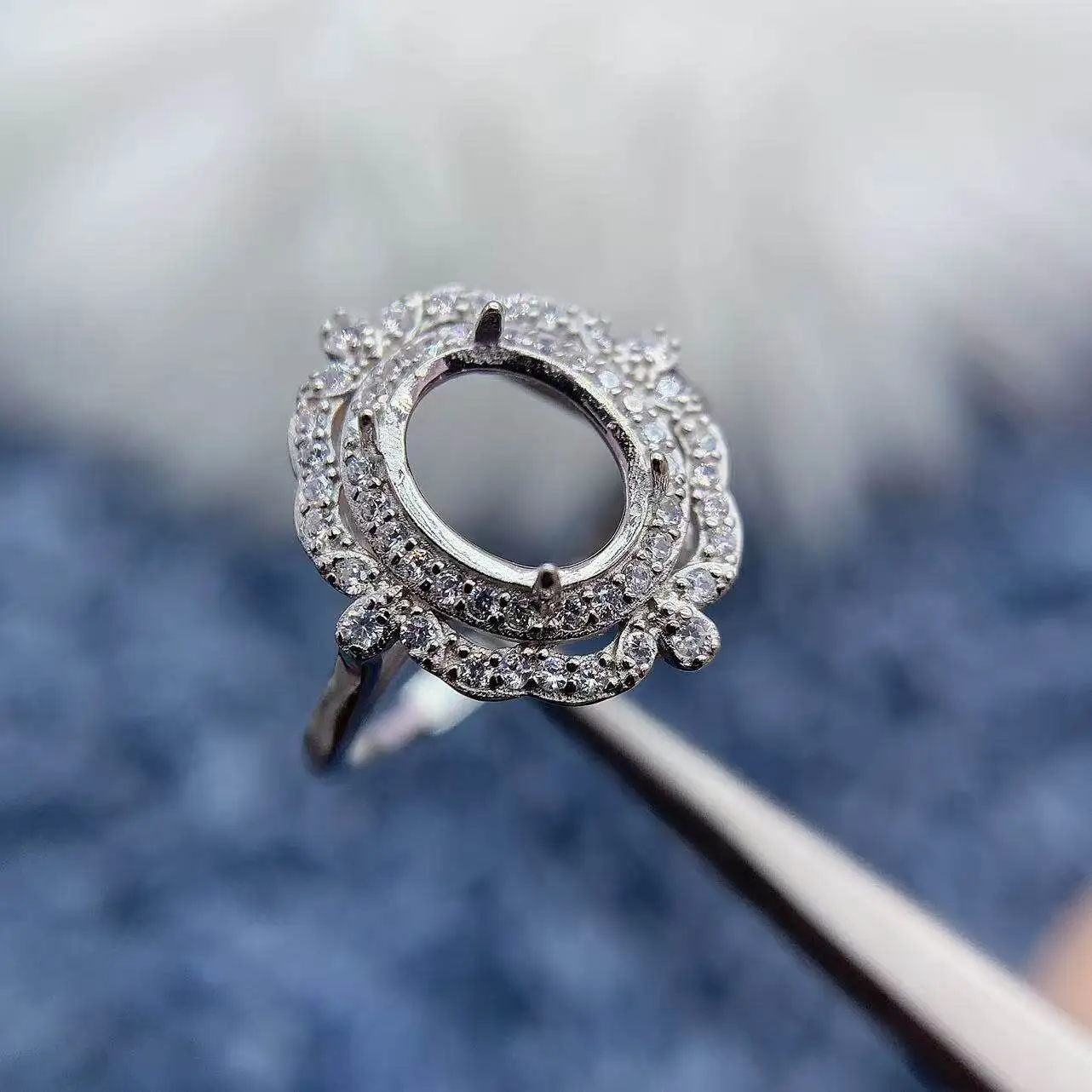 MeiBaPJ Inlay Oval 7*9mm S925 Sterling Silver DIY Ring Setting Women Light Luxury Niche Personality Fine Charm Jewelry Wholesale
MeiBaPJ Inlay Oval 7*9mm S925 Sterling Silver DIY Ring Setting Women Light Luxury Niche Personality Fine Charm Jewelry Wholesale