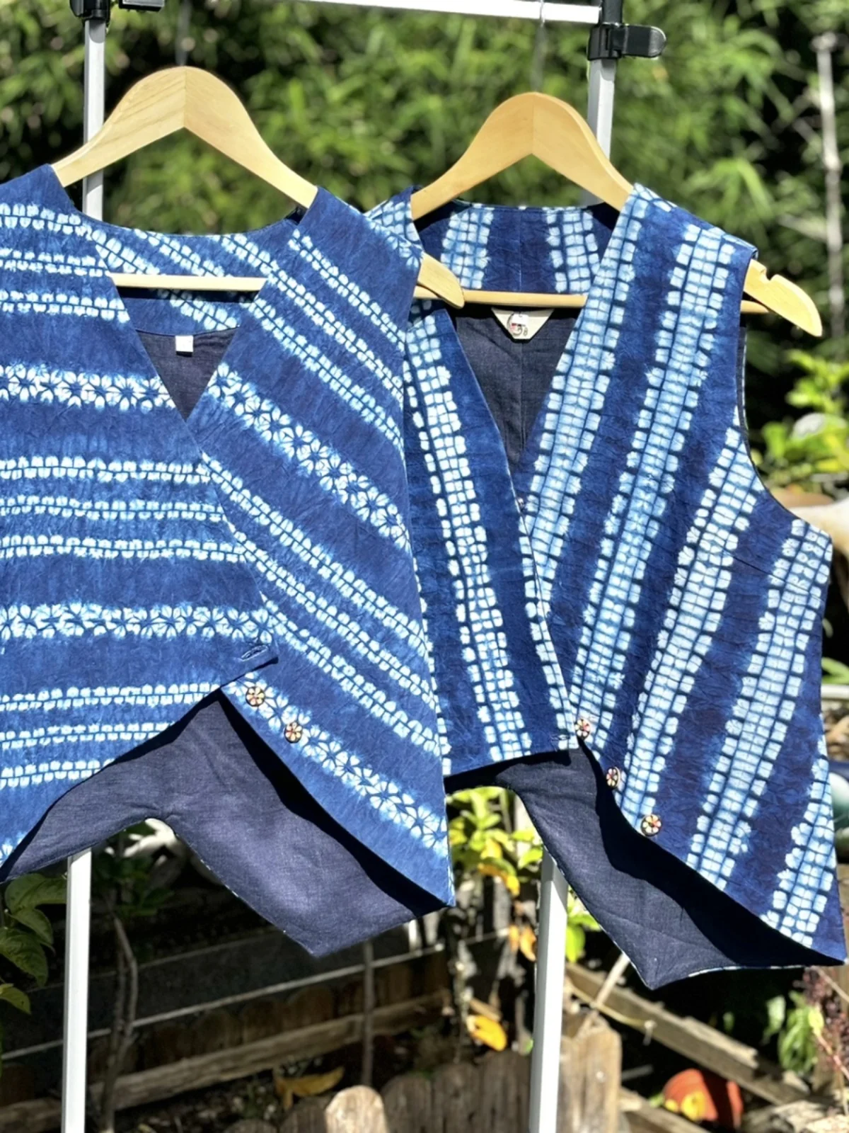 Handmade Decorative Flower Tie-Dyed Irregular Vest Ethnic Style Dali Bai Non-Heritage Blue Dyed plus Size
Handmade Decorative Flower Tie-Dyed Irregular Vest Ethnic Style Dali Bai Non-Heritage Blue Dyed plus Size