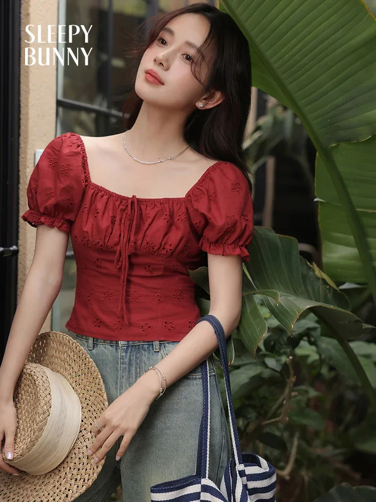 Vintage Eyelet Puff Sleeve Blouse Women Summer Off Shoulder Short Top Slim Fit Lace Up Shirt Elegant Sweet Two-Way Retro Style
Vintage Eyelet Puff Sleeve Blouse Women Summer Off Shoulder Short Top Slim Fit Lace Up Shirt Elegant Sweet Two-Way Retro Style