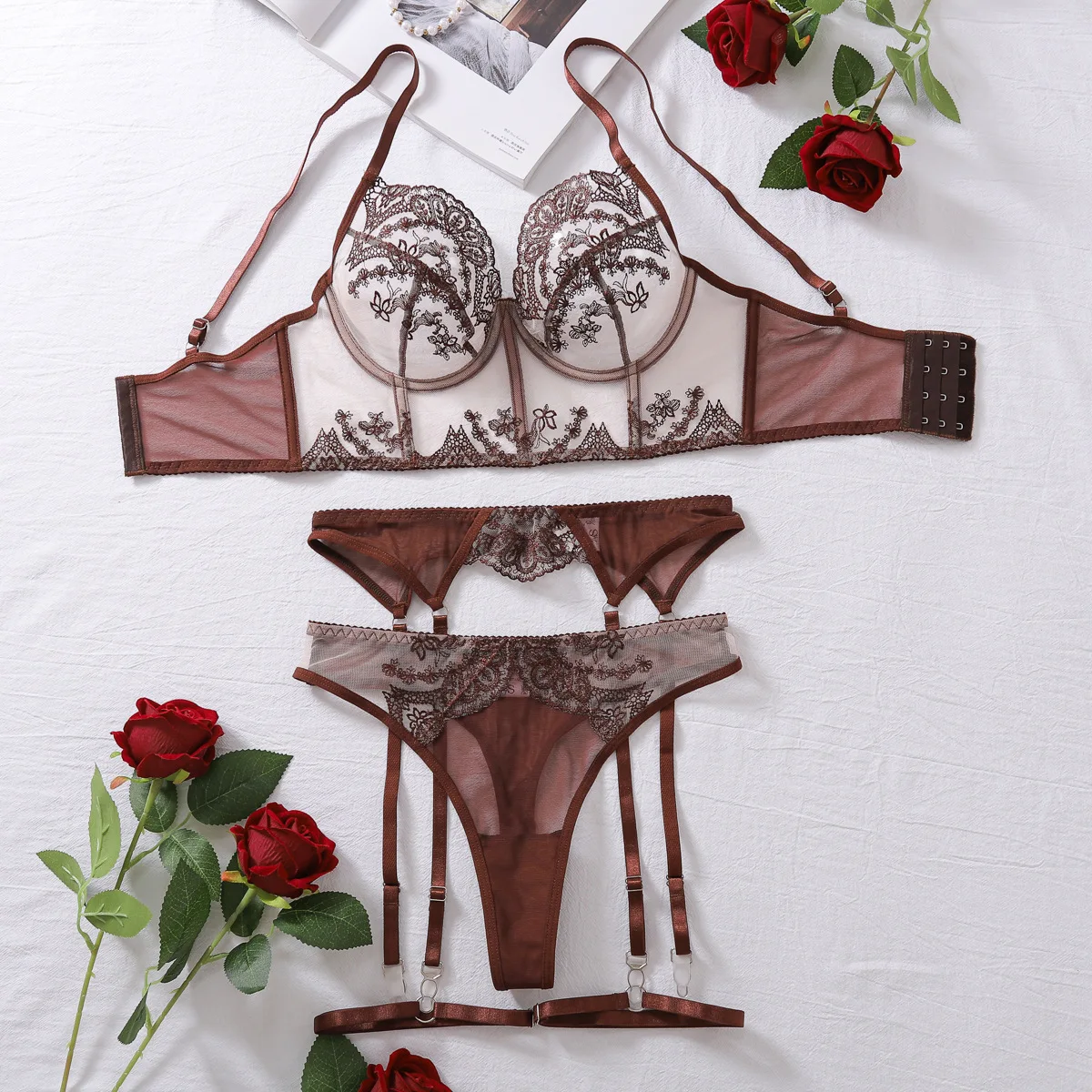 Bar set Color blocking French thin embroidery perspective mesh splicing gathers beautiful sexy outfit woman sexy underwear women
Bar set Color blocking French thin embroidery perspective mesh splicing gathers beautiful sexy outfit woman sexy underwear women