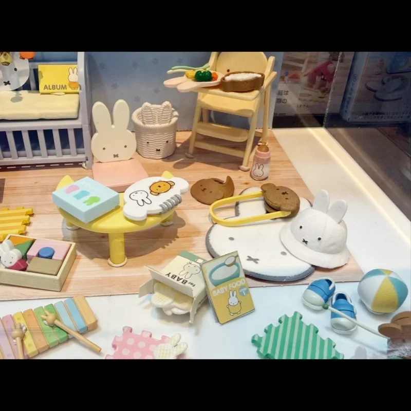 Коллекционная миниатюрная фигурка Re Ment Miffy для детской комнаты, миниатюрный декор для кукольного домика, аксессуар для создания сцен, для взрослых коллекционеров
Коллекционная миниатюрная фигурка Re Ment Miffy для детской комнаты, миниатюрный декор для кукольного домика, аксессуар для создания сцен, для взрослых коллекционеров