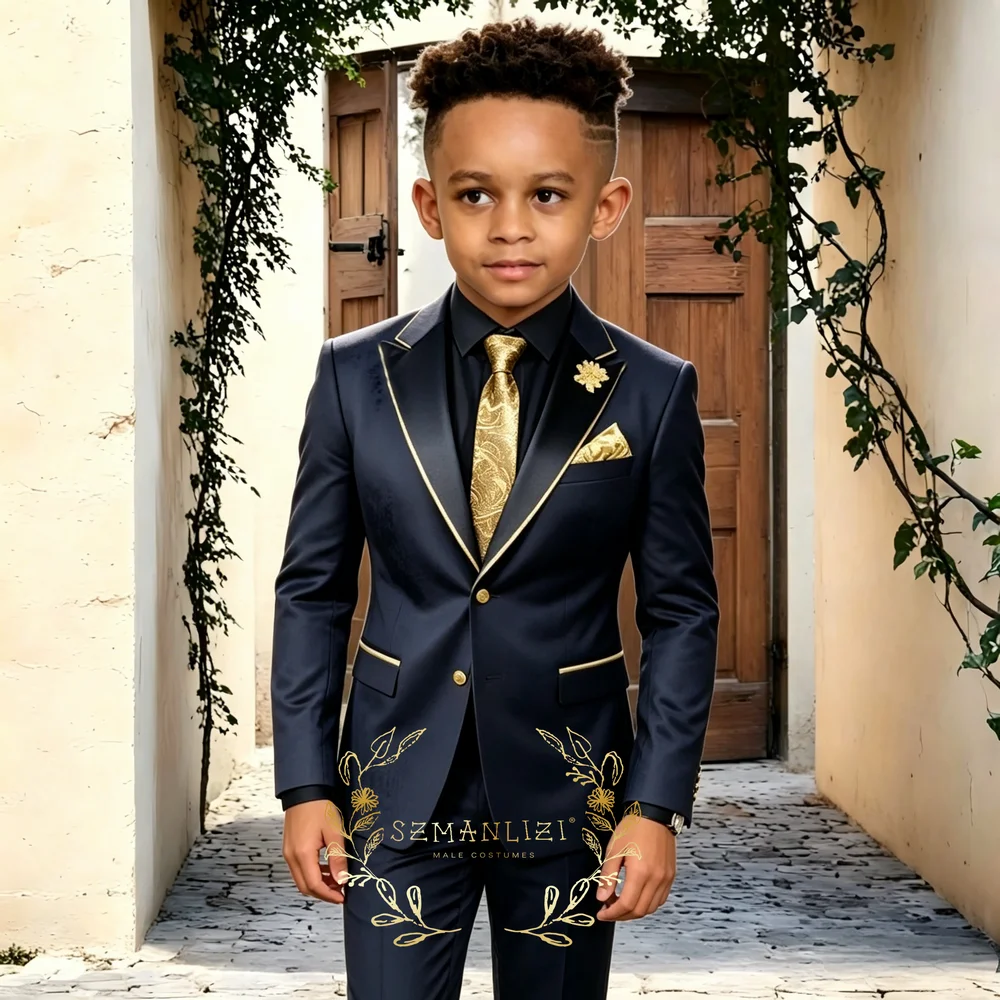 Boy's Black Suit Set 2 Pieces Jacket Pants Formal Peaked Lapel Kids Tuxedo For Birthday Party School Performance Wear 2-16 years
Boy's Black Suit Set 2 Pieces Jacket Pants Formal Peaked Lapel Kids Tuxedo For Birthday Party School Performance Wear 2-16 years