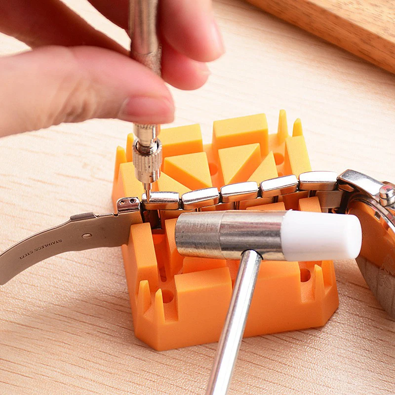 Подставка в форме Mi, демонтаж часов, стальной ремешок, фиксирующая подставка, инструмент для ремонта цепочки для часов, идеальный выбор для любителей часов своими руками
Подставка в форме Mi, демонтаж часов, стальной ремешок, фиксирующая подставка, инструмент для ремонта цепочки для часов, идеальный выбор для любителей часов своими руками