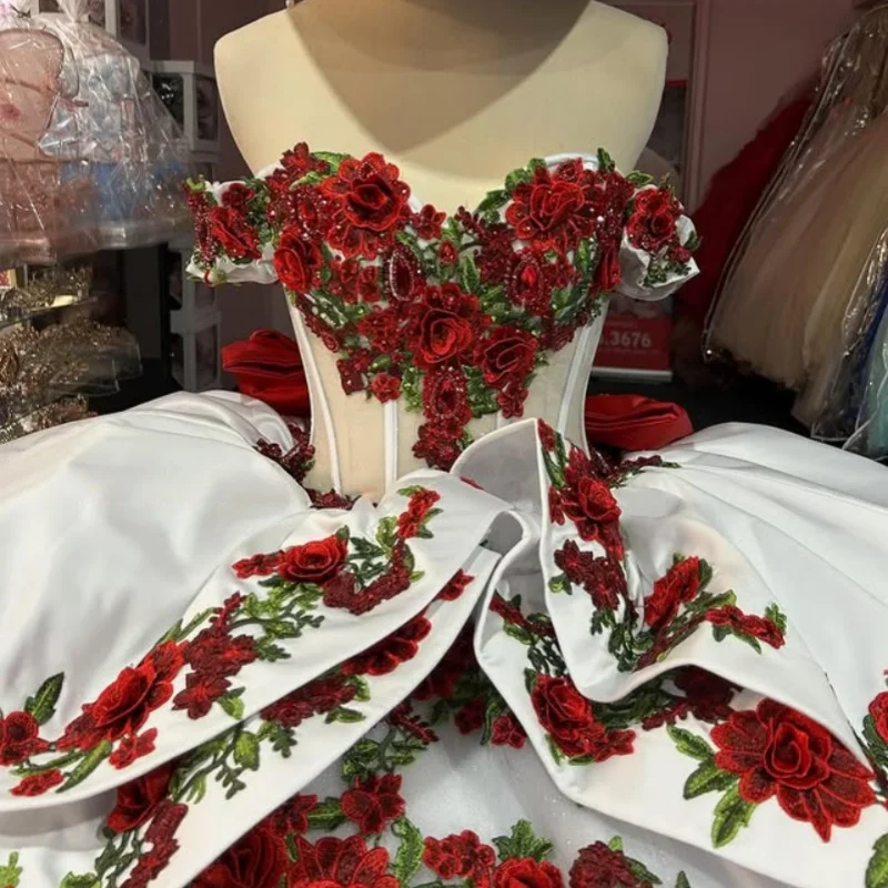 Белое платье Quinceanera с открытыми плечами, кружевное многослойное блестящее платье с 3D цветком, длинный хвост, бант, платья de 15, Quinceanera Настроить
Белое платье Quinceanera с открытыми плечами, кружевное многослойное блестящее платье с 3D цветком, длинный хвост, бант, платья de 15, Quinceanera Настроить