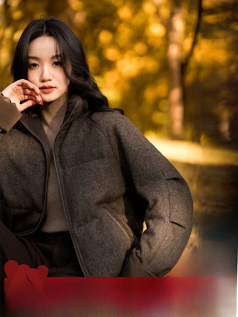 Женское пуховое пальто Ele White Goose Down Puffer Jaet Double Core Series класса люкс из теплой шерсти и льна с 95% белым гусиным пухом
Женское пуховое пальто Ele White Goose Down Puffer Jaet Double Core Series класса люкс из теплой шерсти и льна с 95% белым гусиным пухом