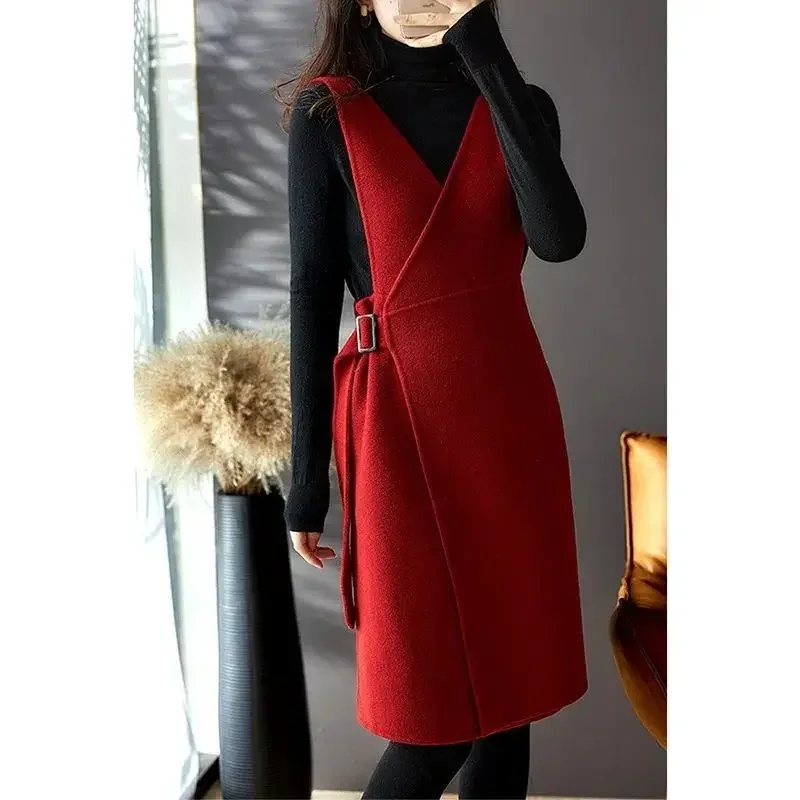 Women's V-neck Autumn New Retro High Waisted Solid Color Drawstring Sleeveless Woolen Standard Cardigan Vest Dresses E6475
Women's V-neck Autumn New Retro High Waisted Solid Color Drawstring Sleeveless Woolen Standard Cardigan Vest Dresses E6475