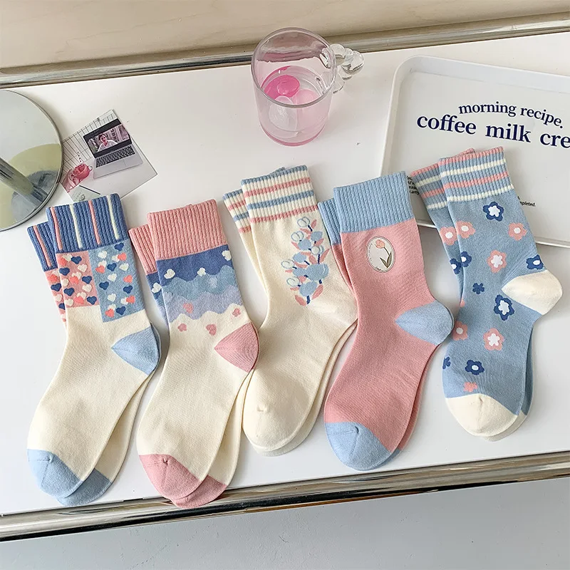 Women Socks High Quality Women's Flowers Pink Blue Casual Cotton Middle Tube Sock Soft Breathable Fashion Sox for Girls 5 Pairs
Women Socks High Quality Women's Flowers Pink Blue Casual Cotton Middle Tube Sock Soft Breathable Fashion Sox for Girls 5 Pairs