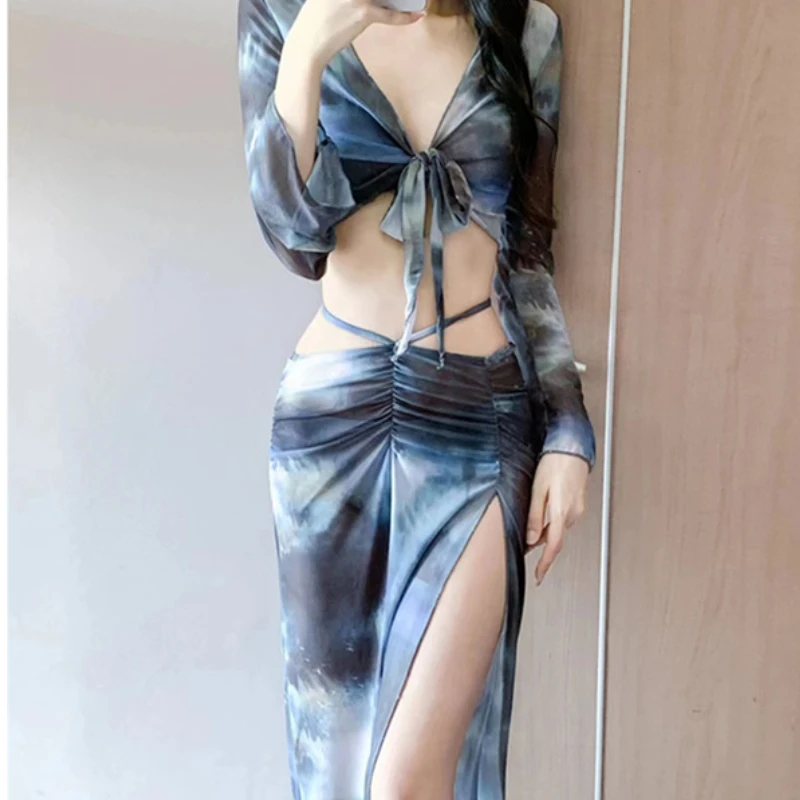 2025 Fashion Women Swimwear Halter Neck Bikini Set Adjustable Drawstring & Side Ties Beach Bathing Suit
2025 Fashion Women Swimwear Halter Neck Bikini Set Adjustable Drawstring & Side Ties Beach Bathing Suit